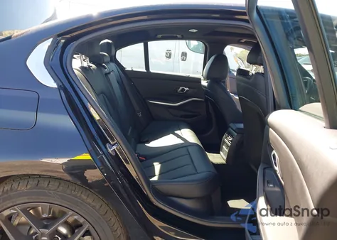 2025 BMW 330I z USA, uszkodzony, nr VIN 3MW69CW04S8F32236